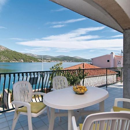 2 Bedroom Cozy Apartment In Marina Kültér fotó