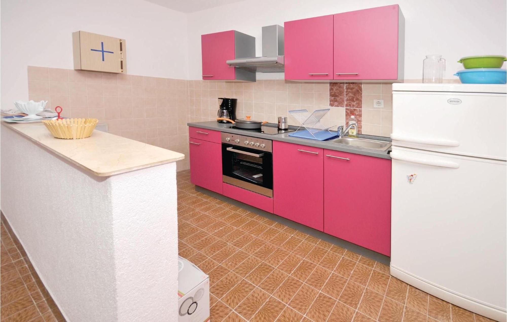 2 Bedroom Cozy Apartment In Marina Kültér fotó