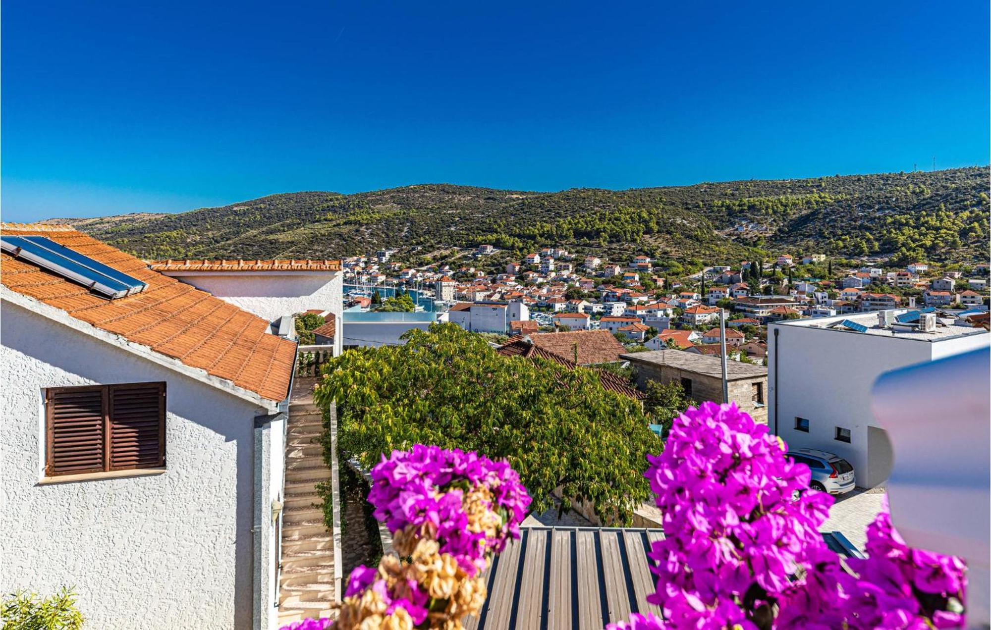 2 Bedroom Cozy Apartment In Marina Kültér fotó